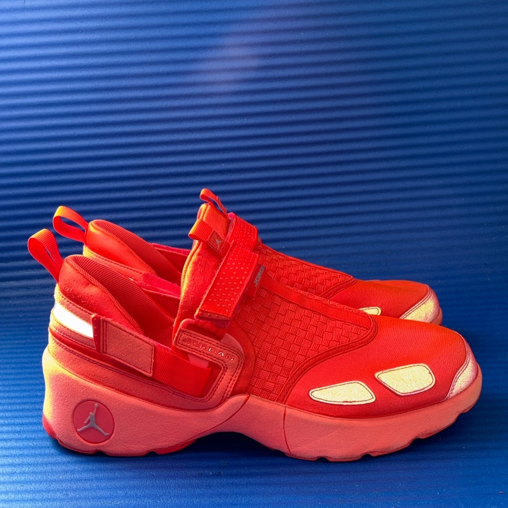 Size 12- Men’s Nike Air Jordan Trunner Peach Mango Trainer Promo Sample RARE - Picture 9 of 9